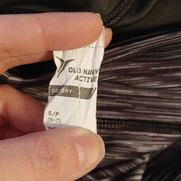 🍀3 for $25🍀 Old Navy girls activewear - Picture 3 of 3